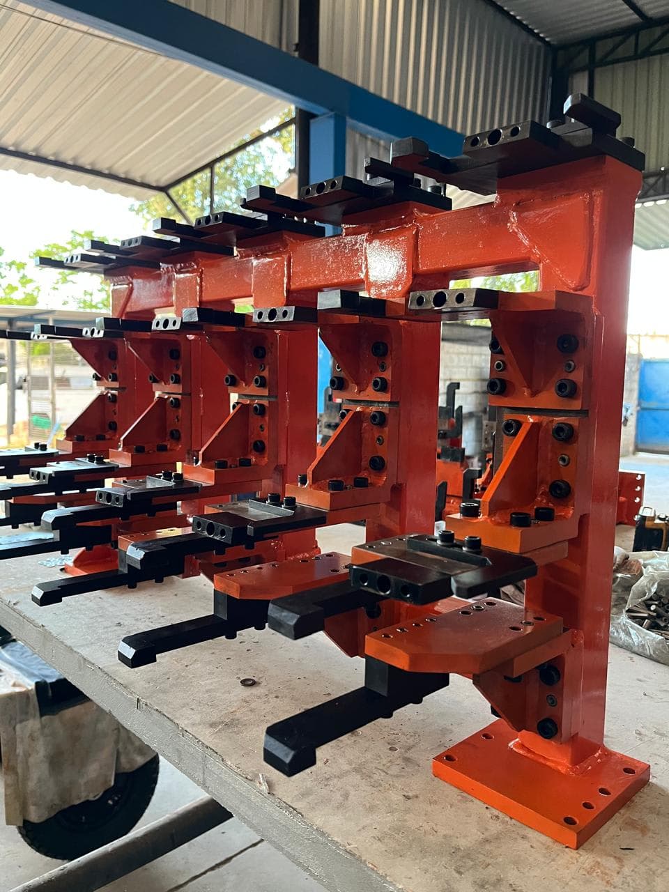 Base estrutural usinada